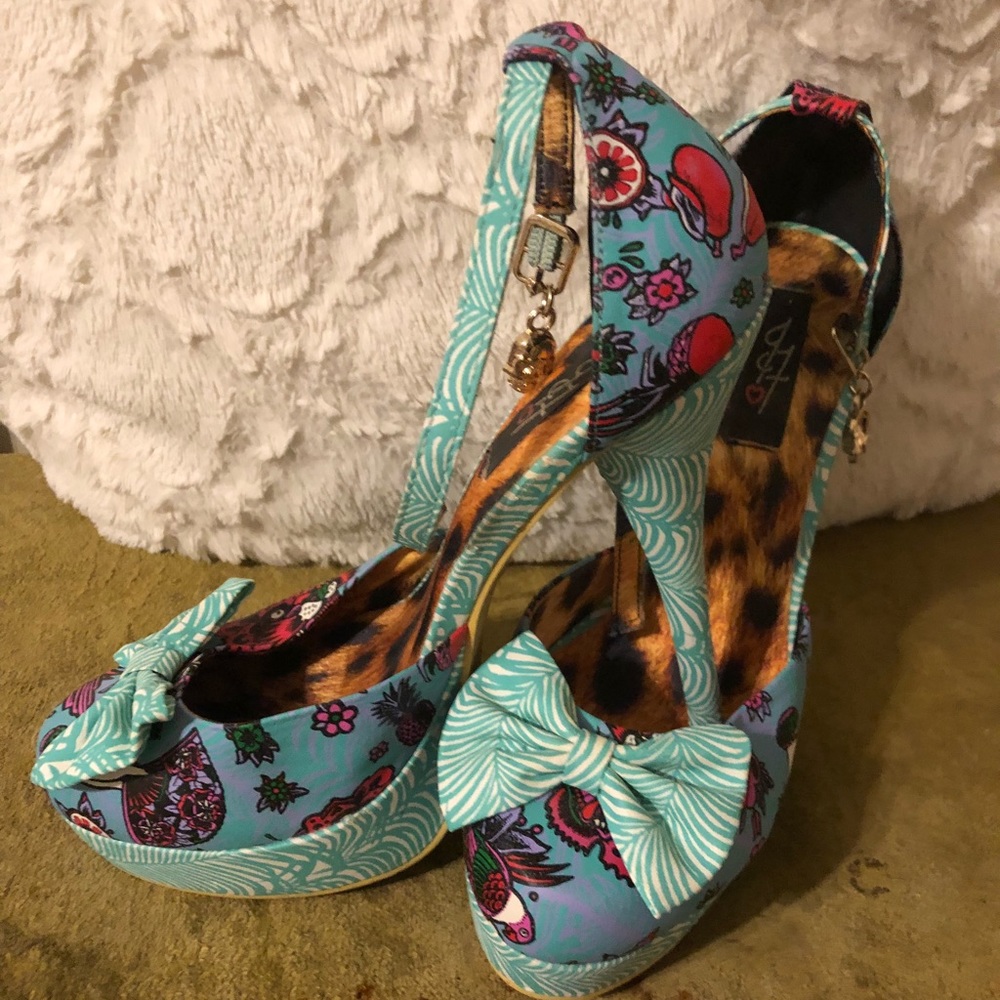 Iron fist heels size 8
